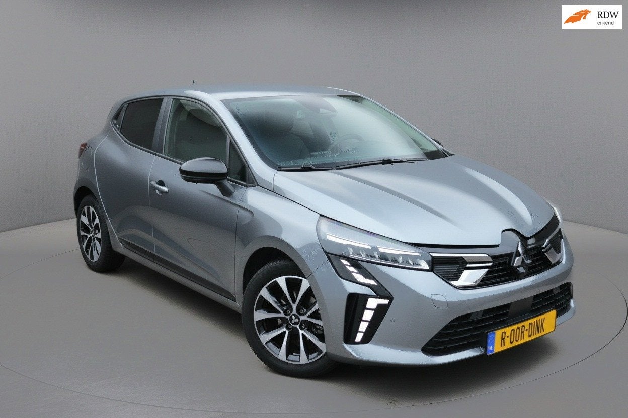 Mitsubishi Colt Carplay|Camera|Clima|LED|8 jaar garantie!, Voorwielaandrijving, Stof, Gebruikt, Colt