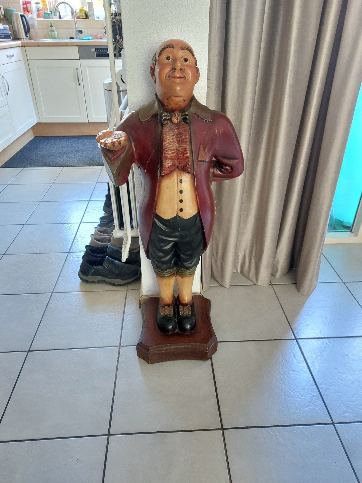 butler decoratie beeld, Ophalen
