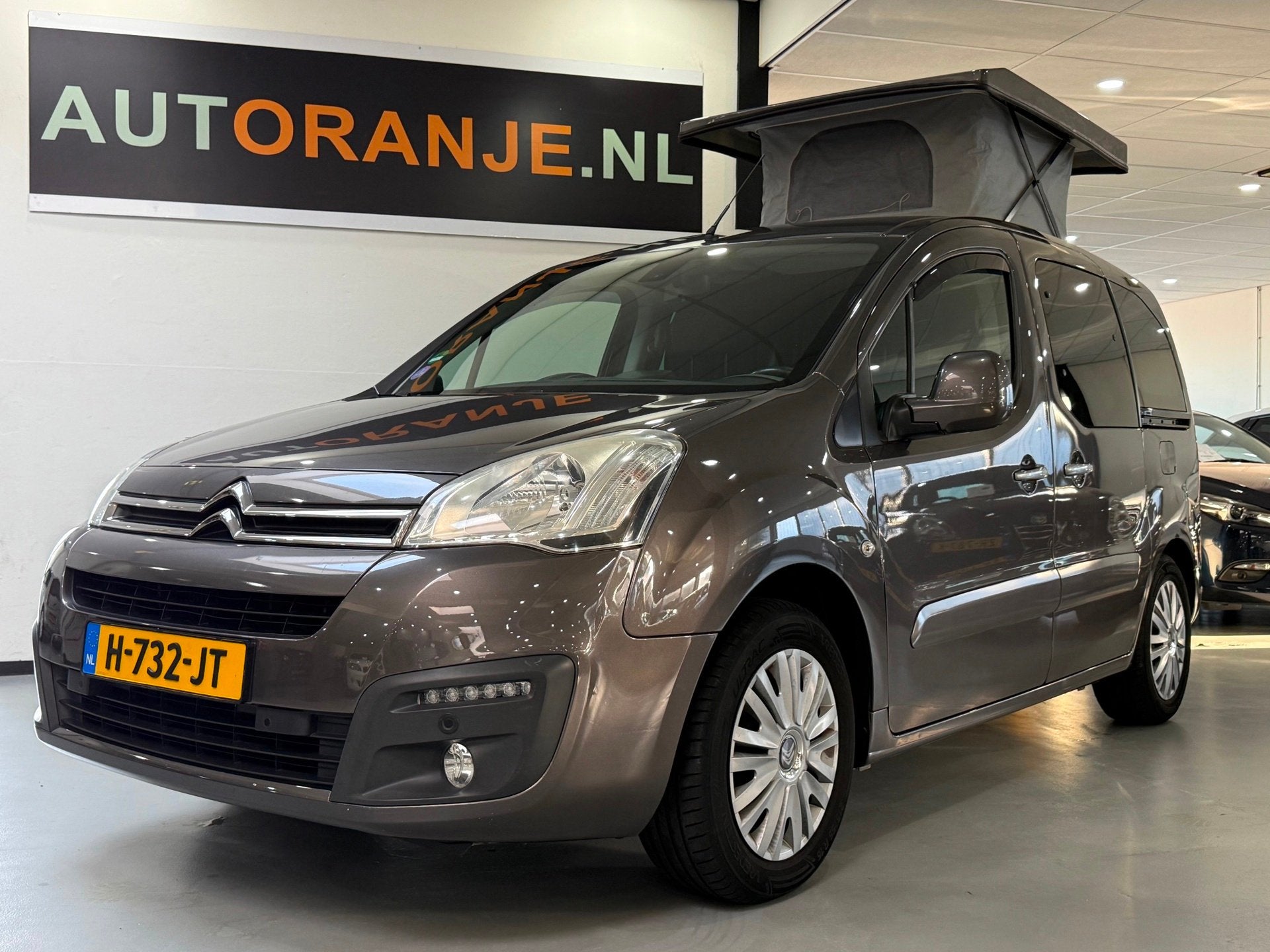 Citroen Berlingo 1.2 PureTech XTR-Mini Camper-Volledig Onder, Voorwielaandrijving, Gebruikt, 1199 cc, Bruin