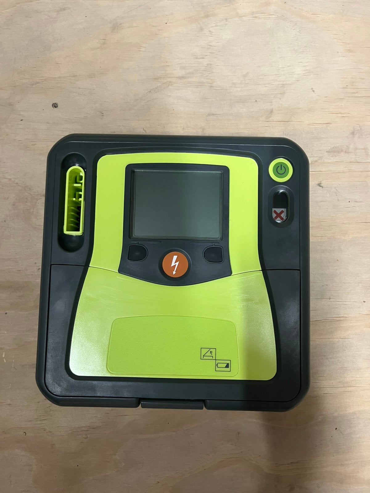 Zoll aed pro, Diversen, Verpleegmiddelen, Ophalen of Verzenden, Gebruikt