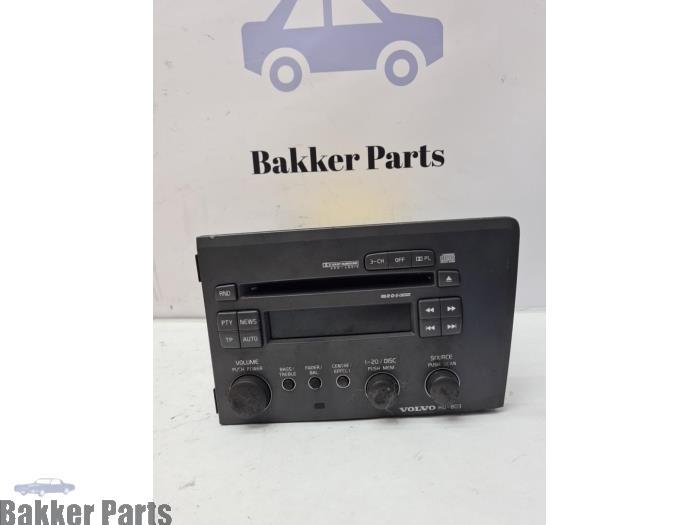 Radio CD Speler van een Volvo V70, Auto-onderdelen, Elektronica en Kabels, Volvo, Gebruikt, 3 maanden garantie, Ophalen of Verzenden