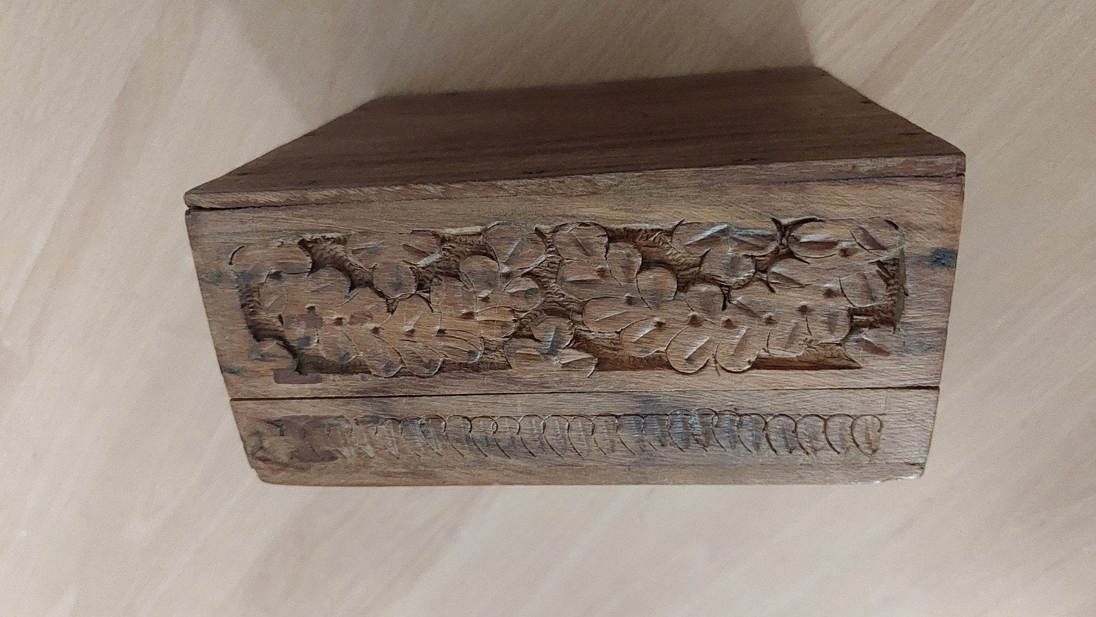 te koop houtsnijwerk doos 15 x 13,3 cm, Ophalen of Verzenden
