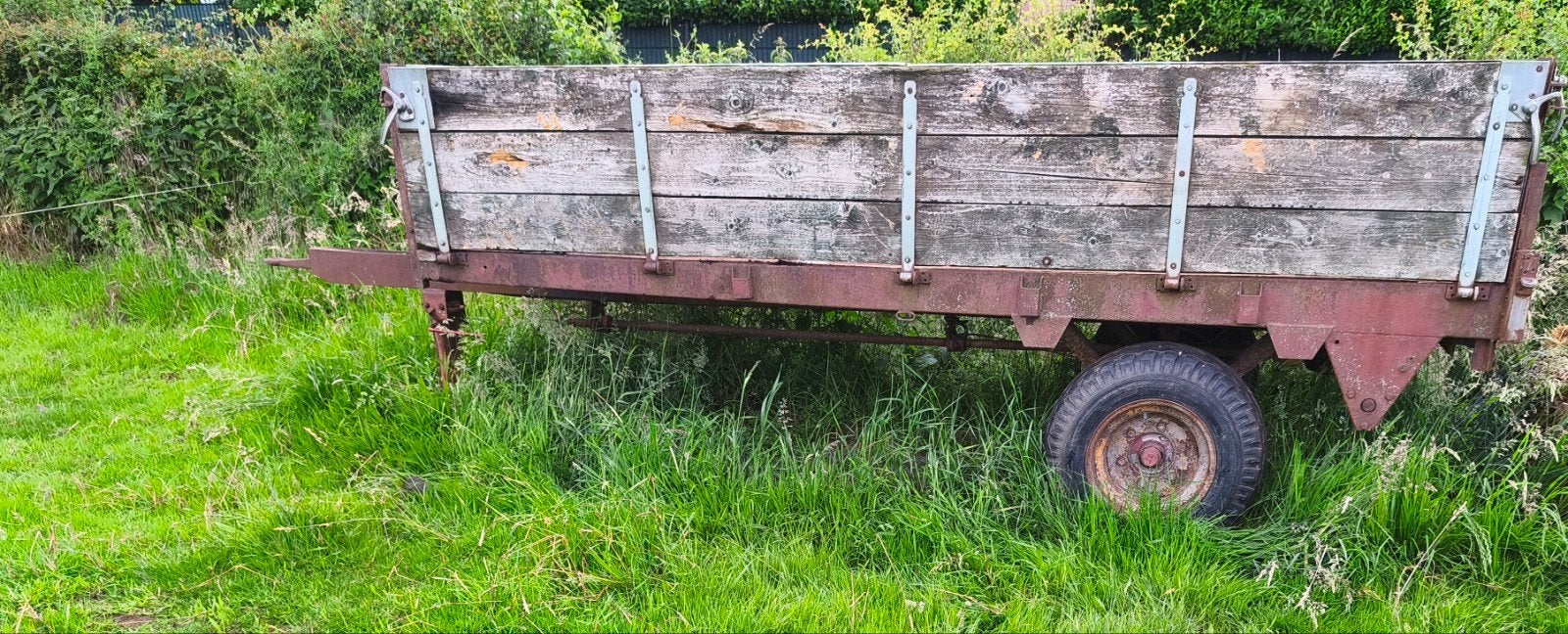 Degelijke Landbouw wagen IJzeren Bodem en goede banden., Ophalen of Verzenden