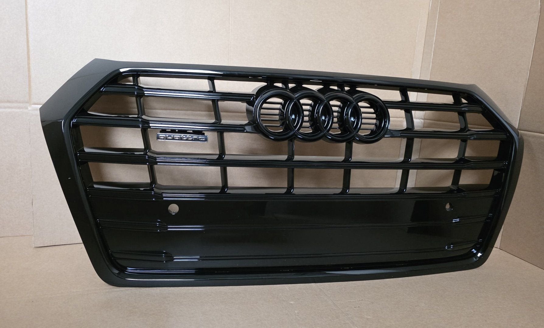 Grill Audi Q5 80A S-line HOOGGLANS ZWART GRILLE 2016-2020, -, Voor, Nieuw, Ophalen of Verzenden
