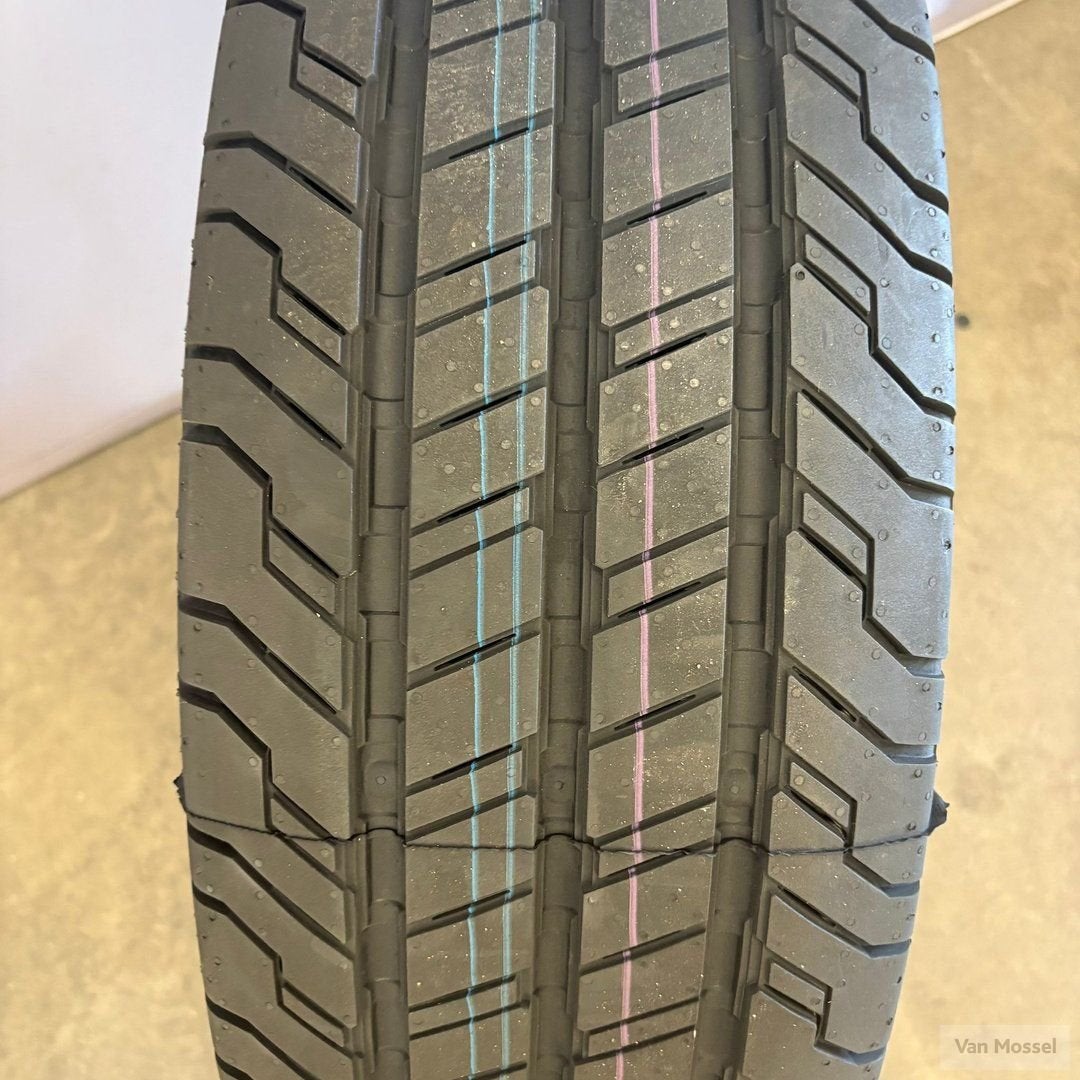 Continental ContiVanContact 100 235/65/R16C 112/119R, -, Ophalen of Verzenden, 235 mm, Band(en)