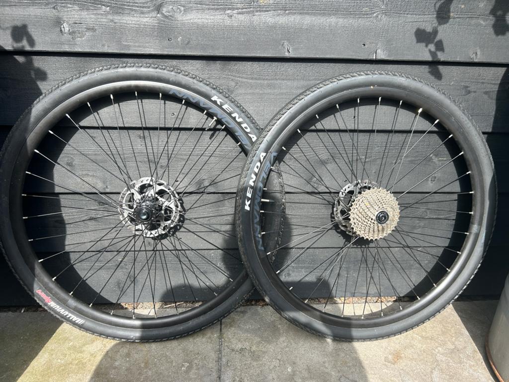 Gravelbike banden - Zo goed als nieuw, Fietsen en Brommers, Fietsonderdelen, Overige materialen, Zo goed als nieuw, Gravelbike