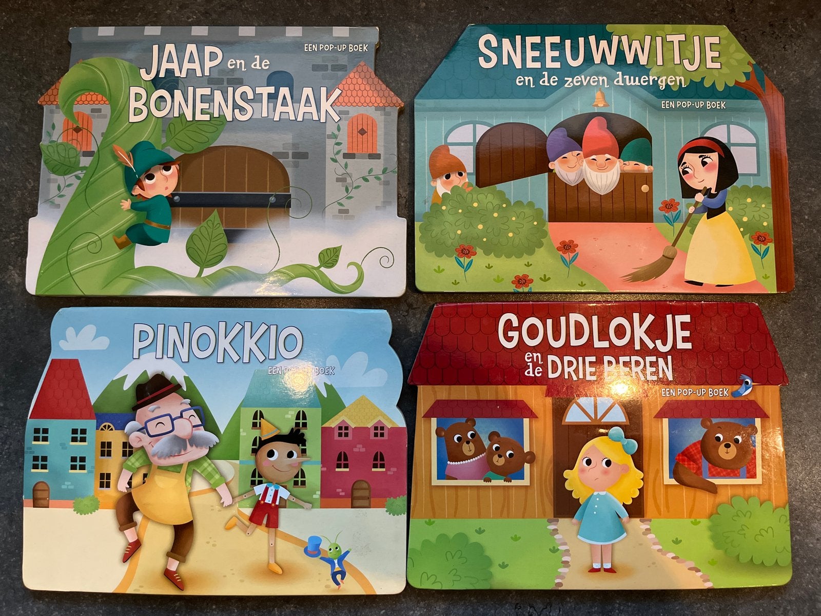 Pop-up sprookjesboeken: Jaap en de Bonenstaak, Sneeuwwitje,, Ophalen of Verzenden, Zo goed als nieuw