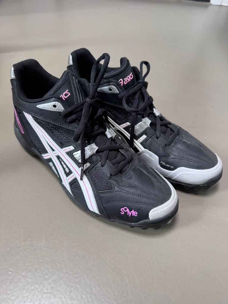 Nieuwe dames Hockeyschoenen maat 41-42,5, Sport en Fitness, Hockey, Ophalen of Verzenden, Nieuw, Schoenen