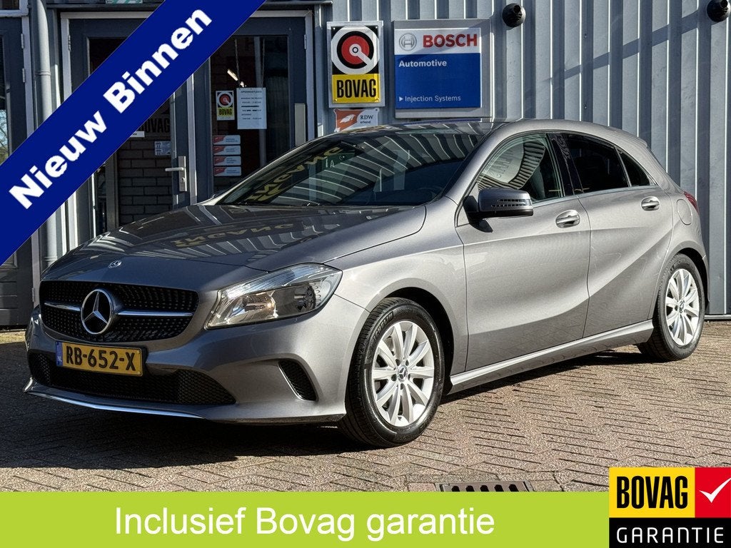 Mercedes-Benz A-Klasse 180 Business Solution. | CAMERA | NAV, Auto's, Gebruikt, 4 cilinders, Leder en Stof, 122 pk