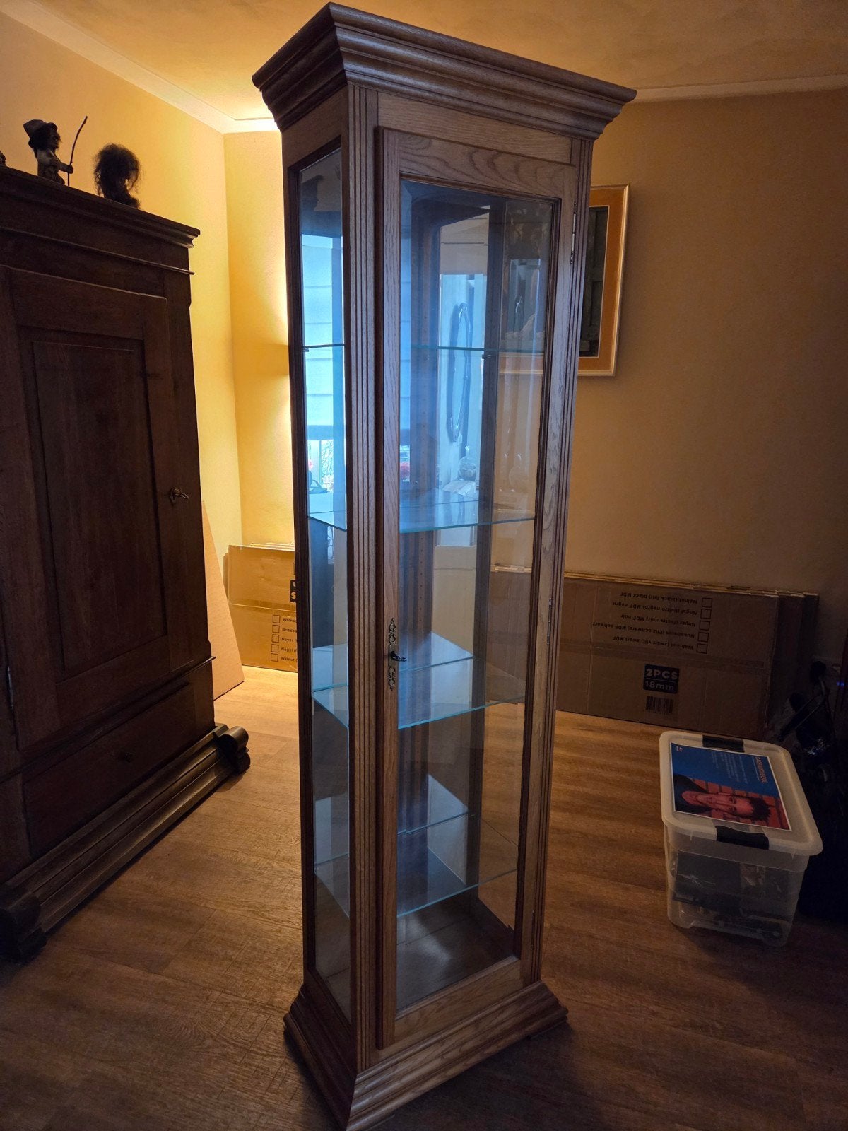 eiken vitrine kast, Ophalen, Eikenhout, 50 tot 100 cm, Zo goed als nieuw