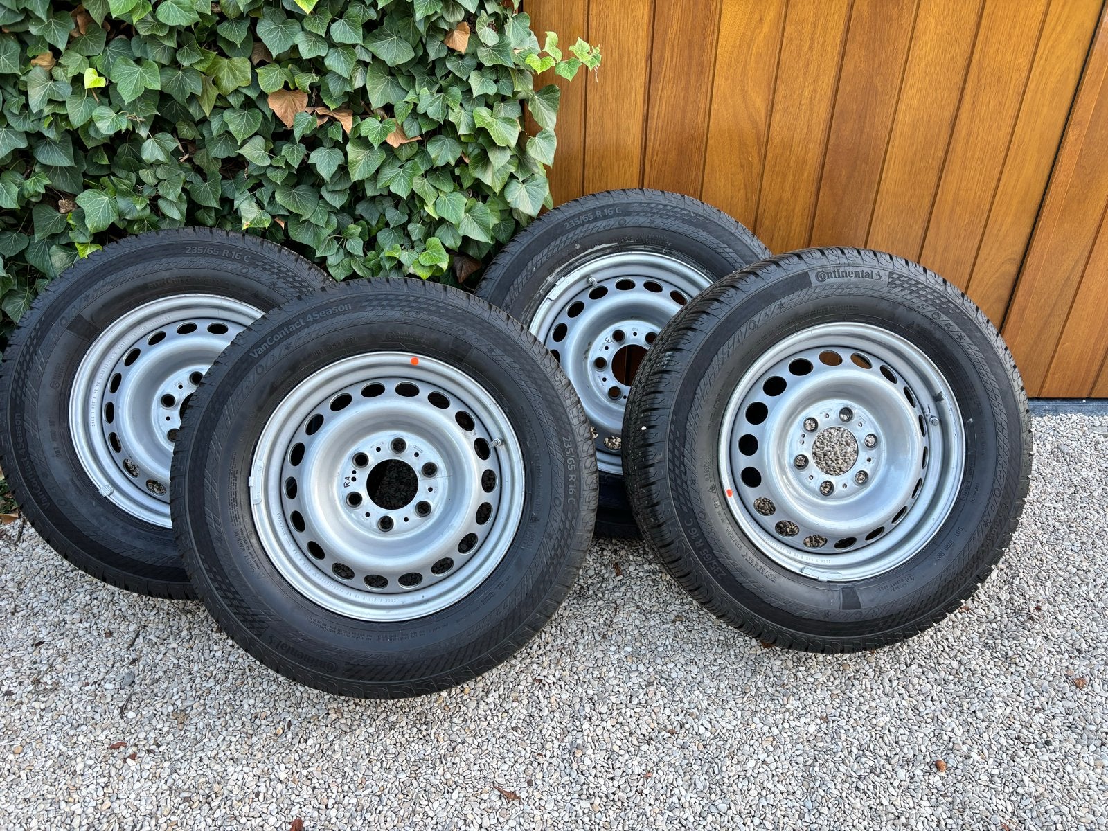 Originele Mercedes Sprinter velg met All Season band, Auto-onderdelen, Ophalen, 16 inch, Banden en Velgen, 235 mm