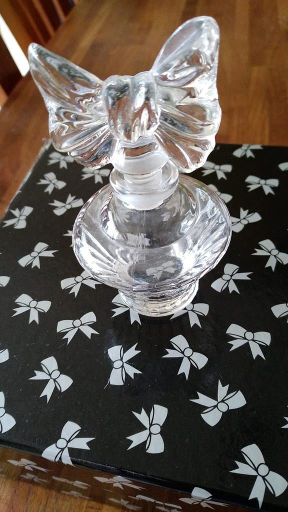 Vintage karafje / parfumflesje, Antiek en Kunst, Antiek | Glas en Kristal, Ophalen of Verzenden