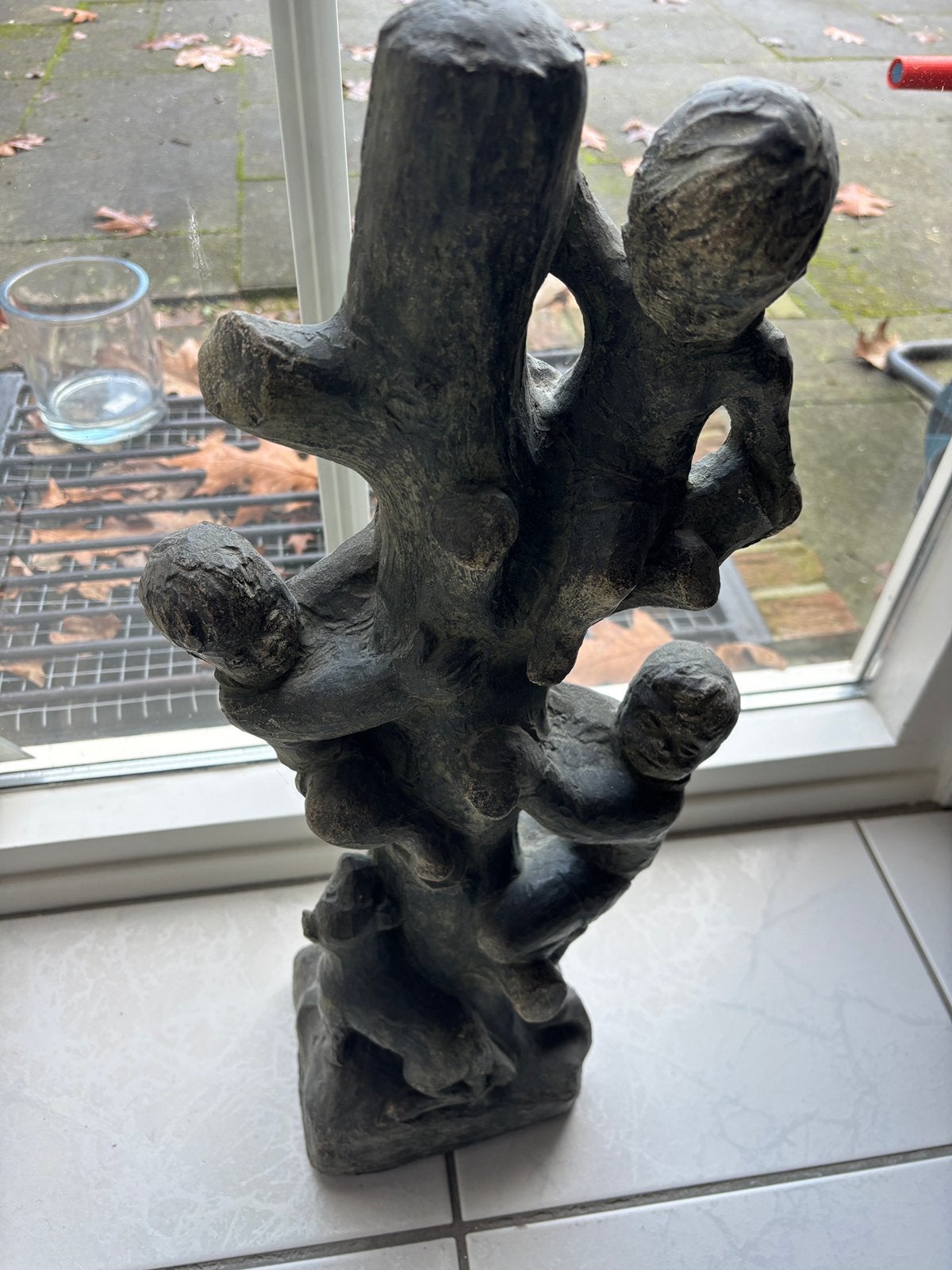 stenen beeldje - kinderen met hond, Ophalen, 50 - 100 cm, Steen of Keramiek, Beeld