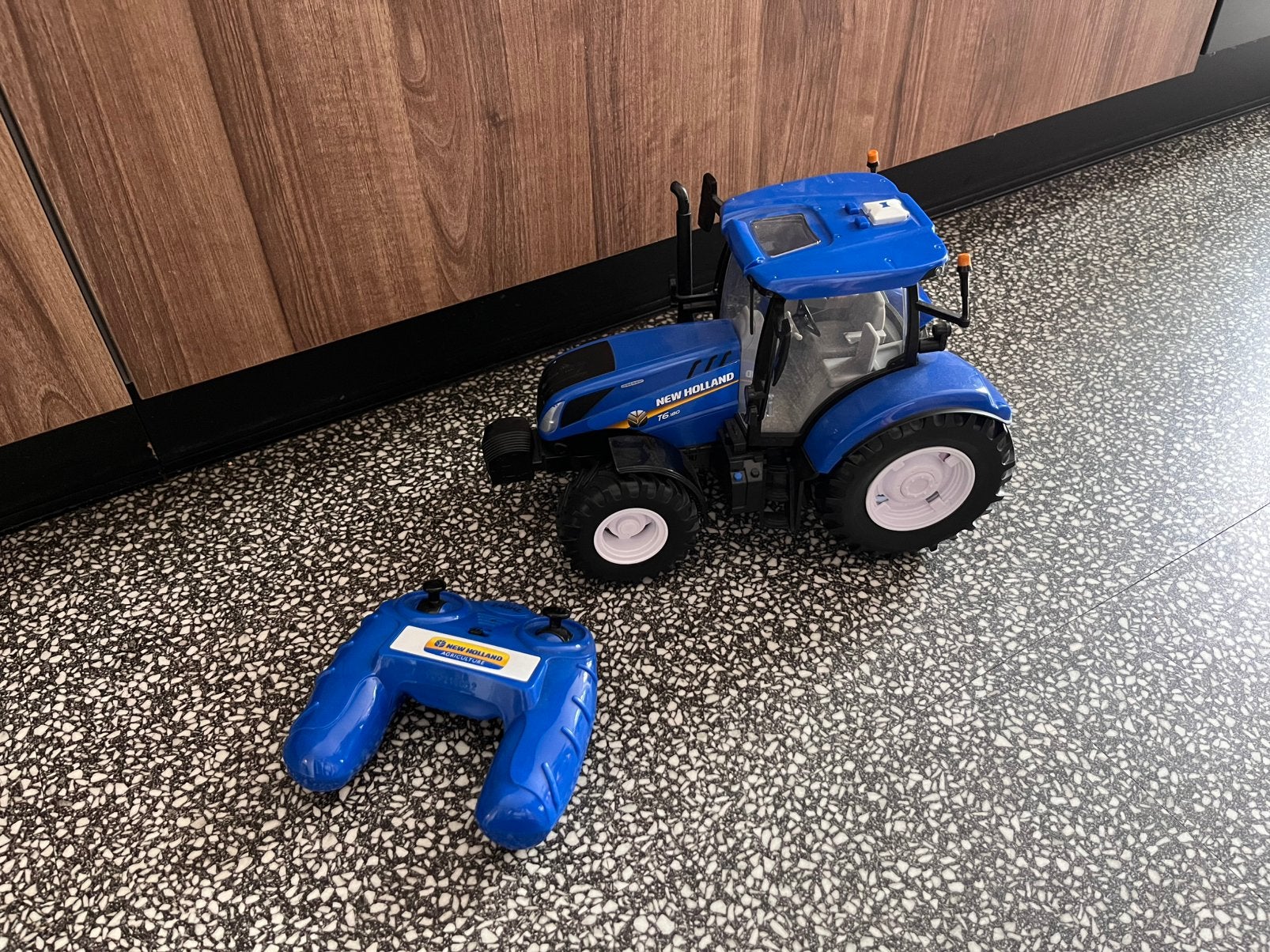 Bestuurbare tractor New Holland, Ophalen of Verzenden, Gebruikt
