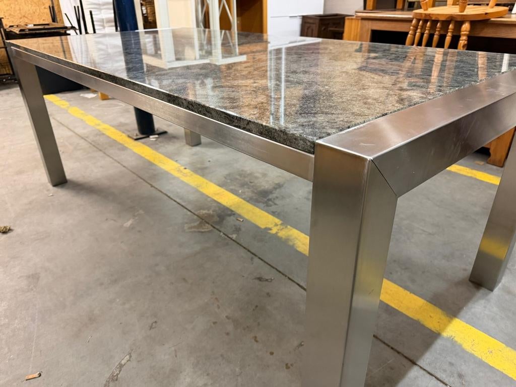 Exclusieve Design Eettafel met Massief Verde Granieten  blad, Huis en Inrichting, Tafels | Eettafels, Ophalen, 200 cm of meer