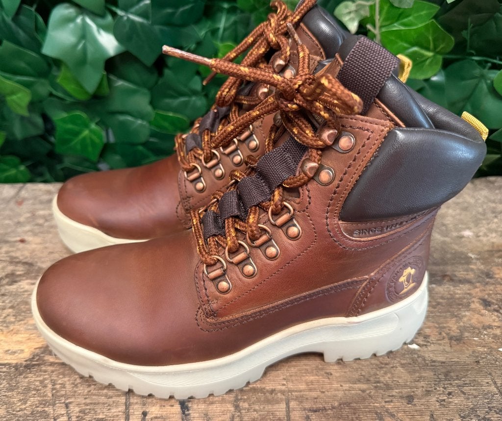Nieuwe  veterboots van panama jack maat 36, Bruin, Lage of Enkellaarzen, Nieuw, Ophalen of Verzenden