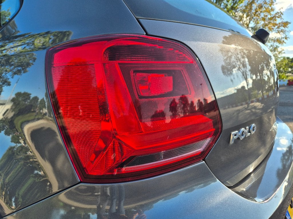 Foto 19 van Volkswagen Polo 1.2 TSI DSG Automaat | 5-Deurs | 109.369 km!