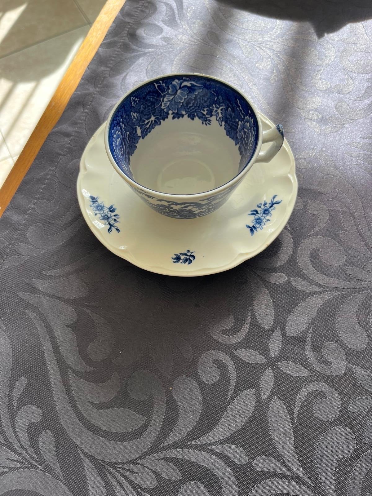 Antieke Woods porseleinen kop en schotel, blauw-wit decor, Ophalen