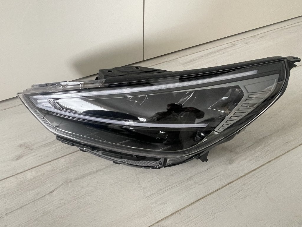 Hyundai I30 facelift LED koplamp G4921-64030 92101G4600, Niet ingevuld, Gebruikt, Niet ingevuld, Ophalen of Verzenden