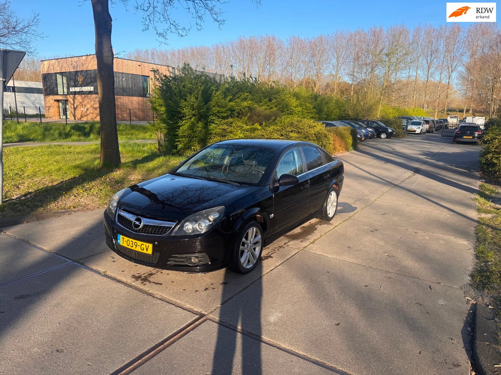 Opel Vectra 1.9 CDTi DPF Elegance, Auto's, Opel, Gebruikt, Bedrijf, Geïmporteerd, 154 €/maand