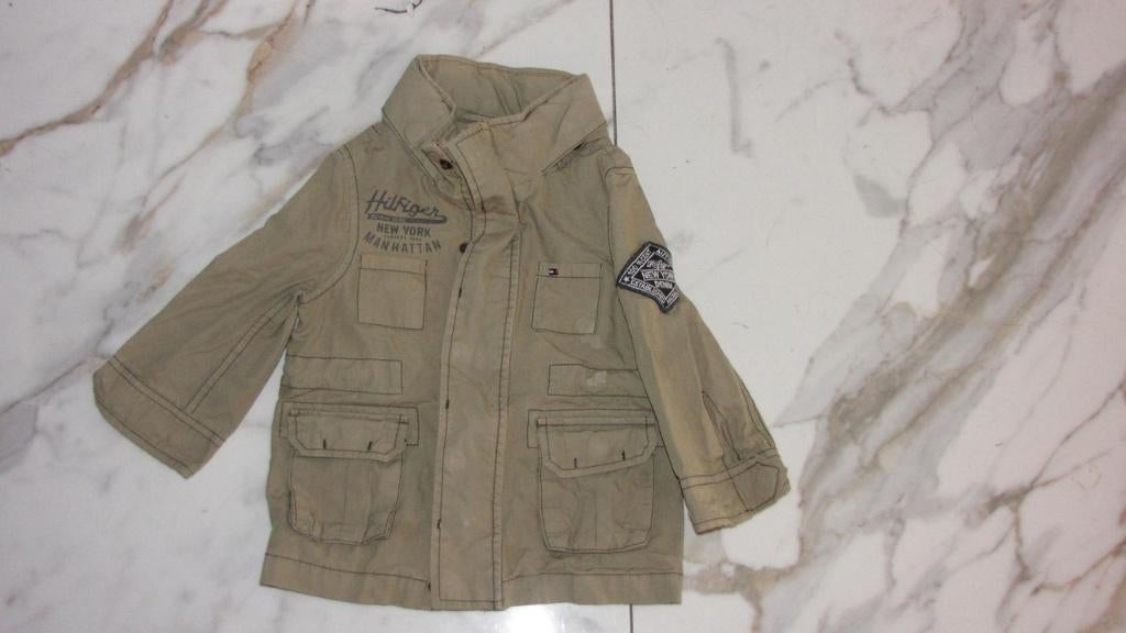 74 aparte TOMMY HILFIGER zomerjas, Kinderen en Baby's, Babykleding | Maat 74, Ophalen of Verzenden, Zo goed als nieuw, Jongetje