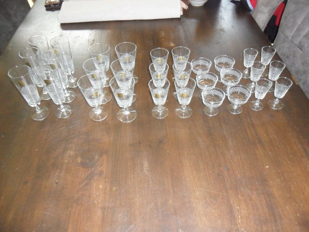 Antiek glasservies Durobor, Ophalen
