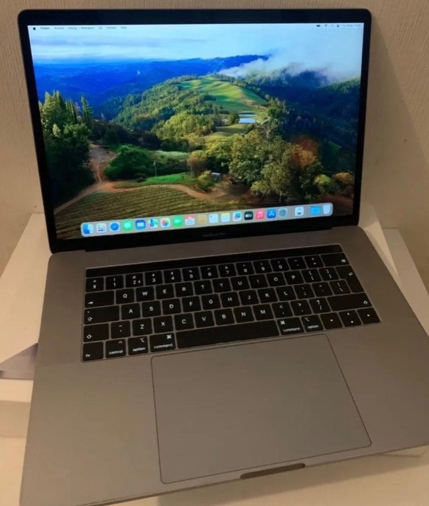 MacBook Pro 15 inch- i7- 2.2GHz- 16GB- 256GB, 256 GB, 2 tot 3 Ghz, Zo goed als nieuw, 16 GB