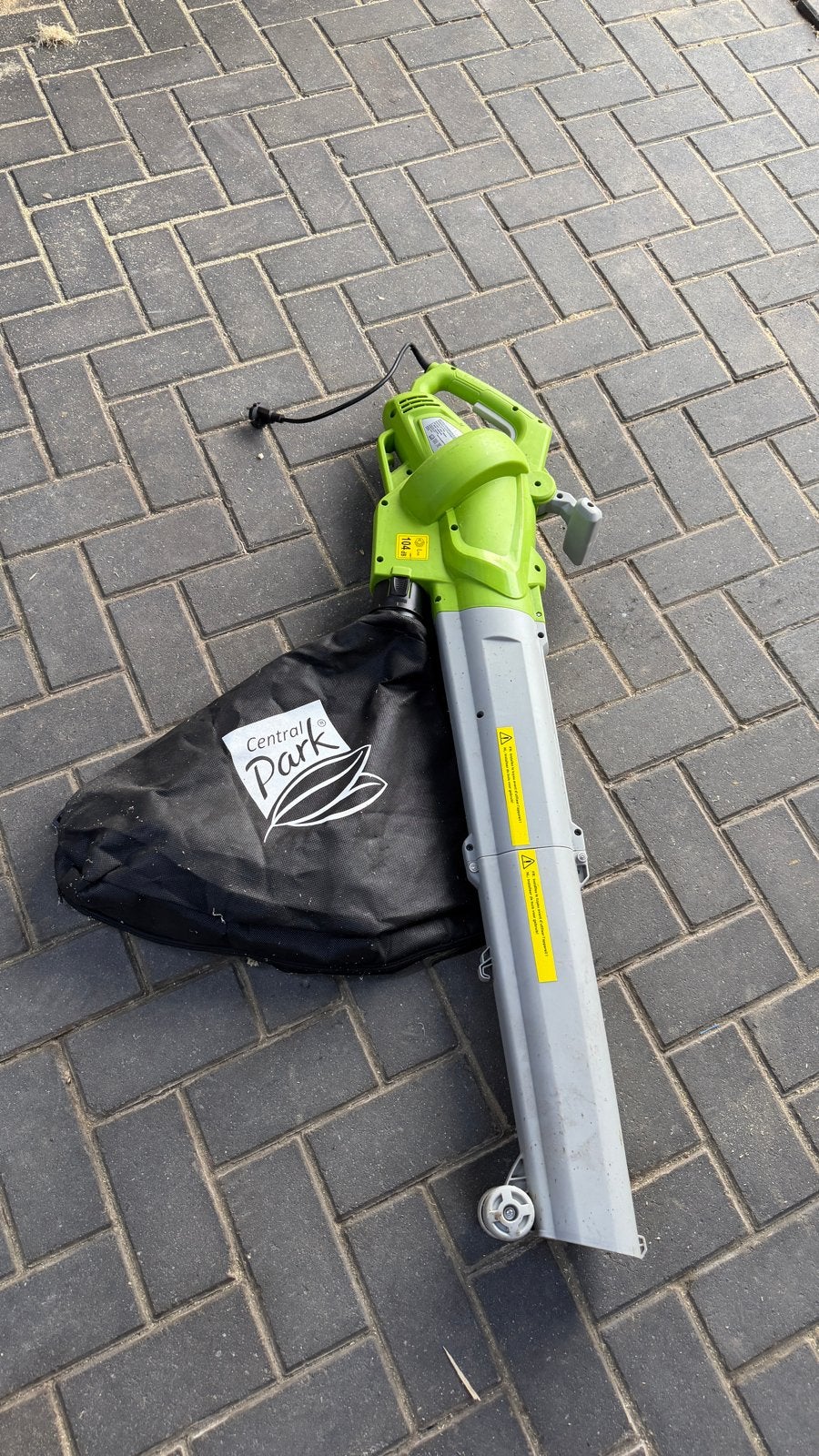 Central Park Bladblazer/Bladzuiger 3000W, Tuin en Terras, Bladblazers, Ophalen, Gebruikt, Handgedragen, Met opvangzak