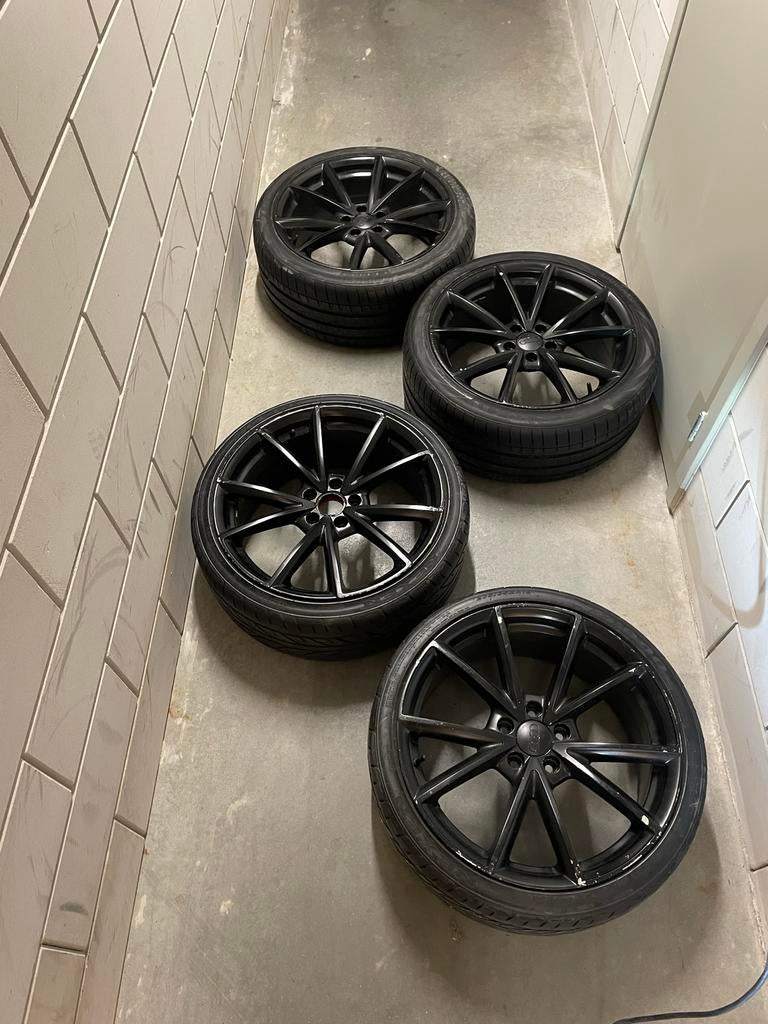 Audi Velgen met Zomerbanden - 19 inch - koopje!, Auto-onderdelen, Banden en Velgen, Gebruikt, Banden en Velgen, 235 mm, Personenwagen