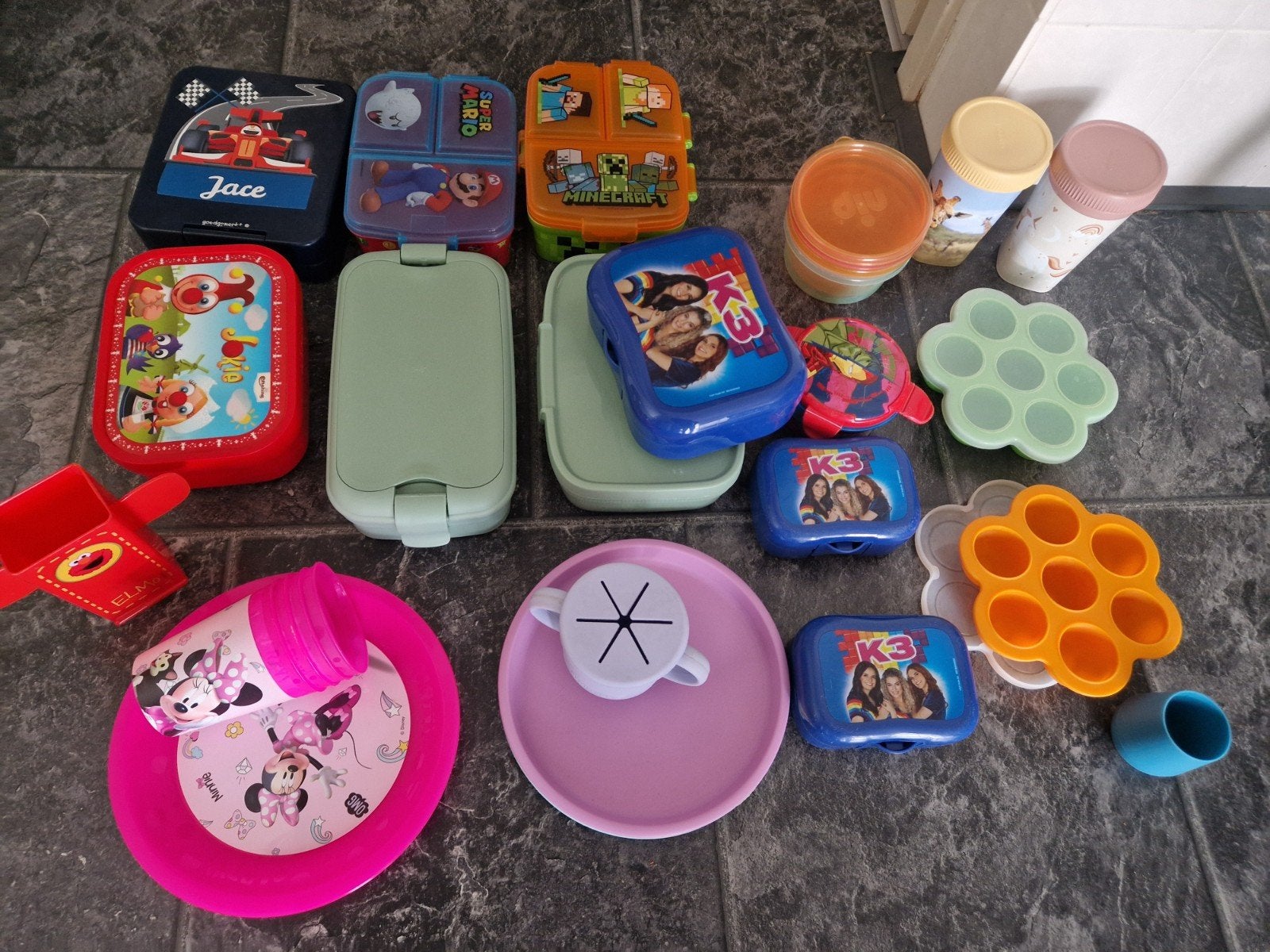 Diverse kinder lunchboxen en drinkbekers - Gratis!, Ophalen