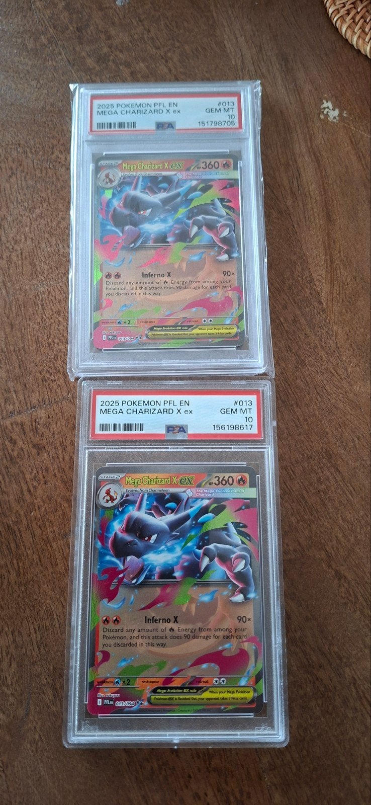 2x Mega Charizard EX (2025) PSA 10 013/094, Ophalen of Verzenden, Zo goed als nieuw, Losse kaart