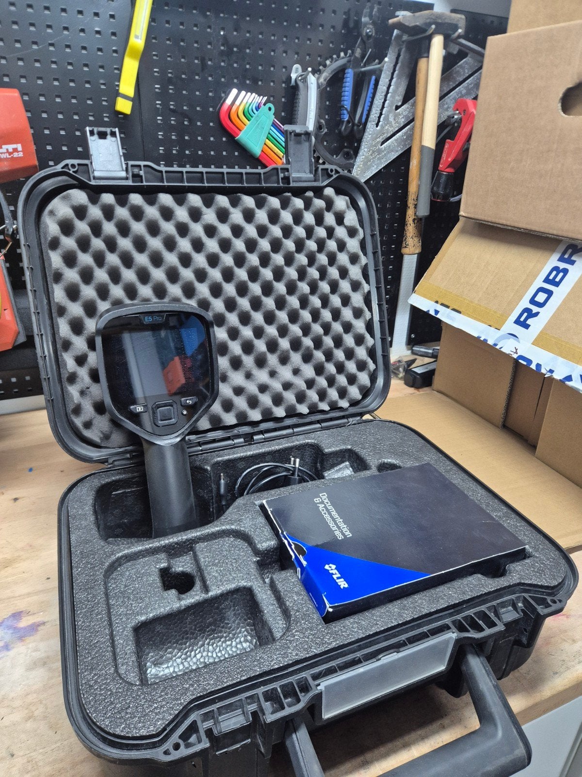 Flir E5 Pro warmtebeeldcamera met koffer, Ophalen of Verzenden, Zo goed als nieuw