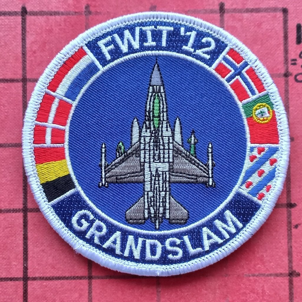 KLU LUCHTMACHT PATCH FWIT 2012 F-16 FTR WEAPONS TRAINING, Verzamelen, Ophalen of Verzenden, Zo goed als nieuw, Patch, Badge of Embleem