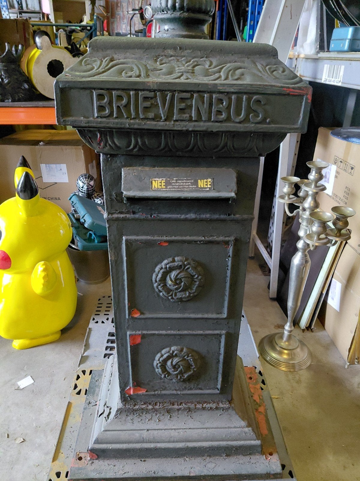Brievenbus gietijzer, Ophalen