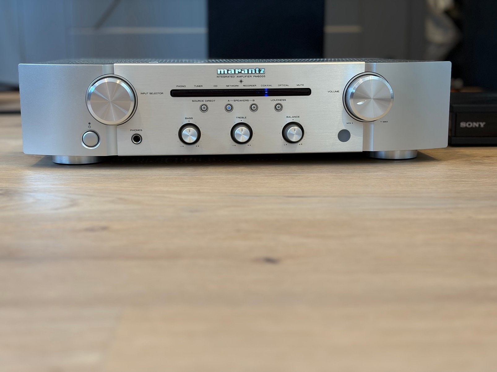 Marantz PM6005 Stereo Versterker (Zilver) inclusief doos, Ophalen, Zo goed als nieuw, 60 tot 120 watt, Marantz