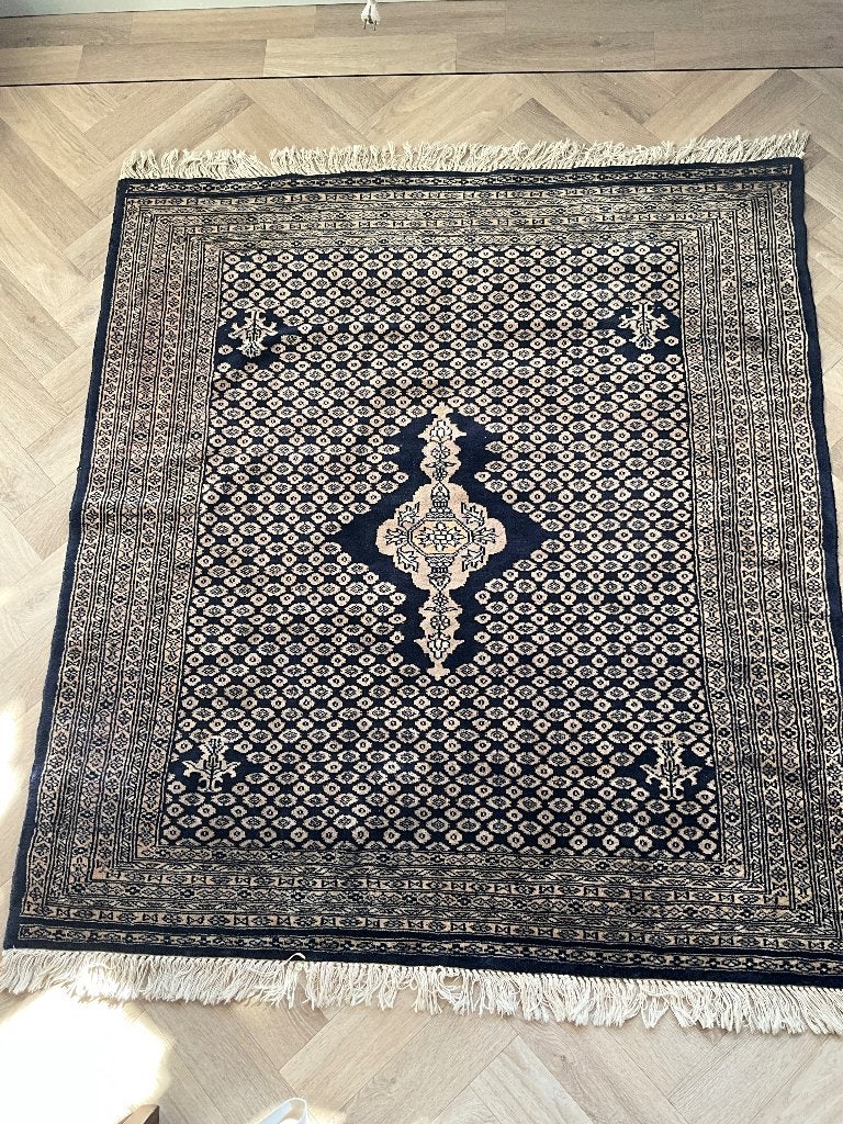 Perzisch tapijt 137x125, Huis en Inrichting, Ophalen, Gebruikt, Perzisch, Rechthoekig