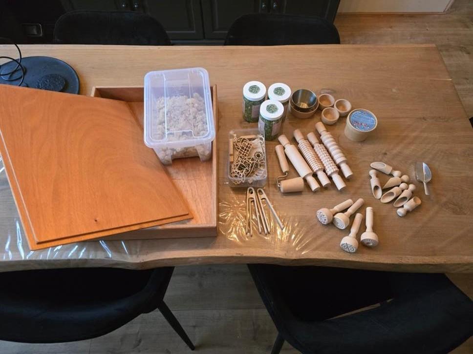 Grennn Speelrijst en kinetische set met houten gereedschap, Ophalen of Verzenden, Zo goed als nieuw, Knutselen