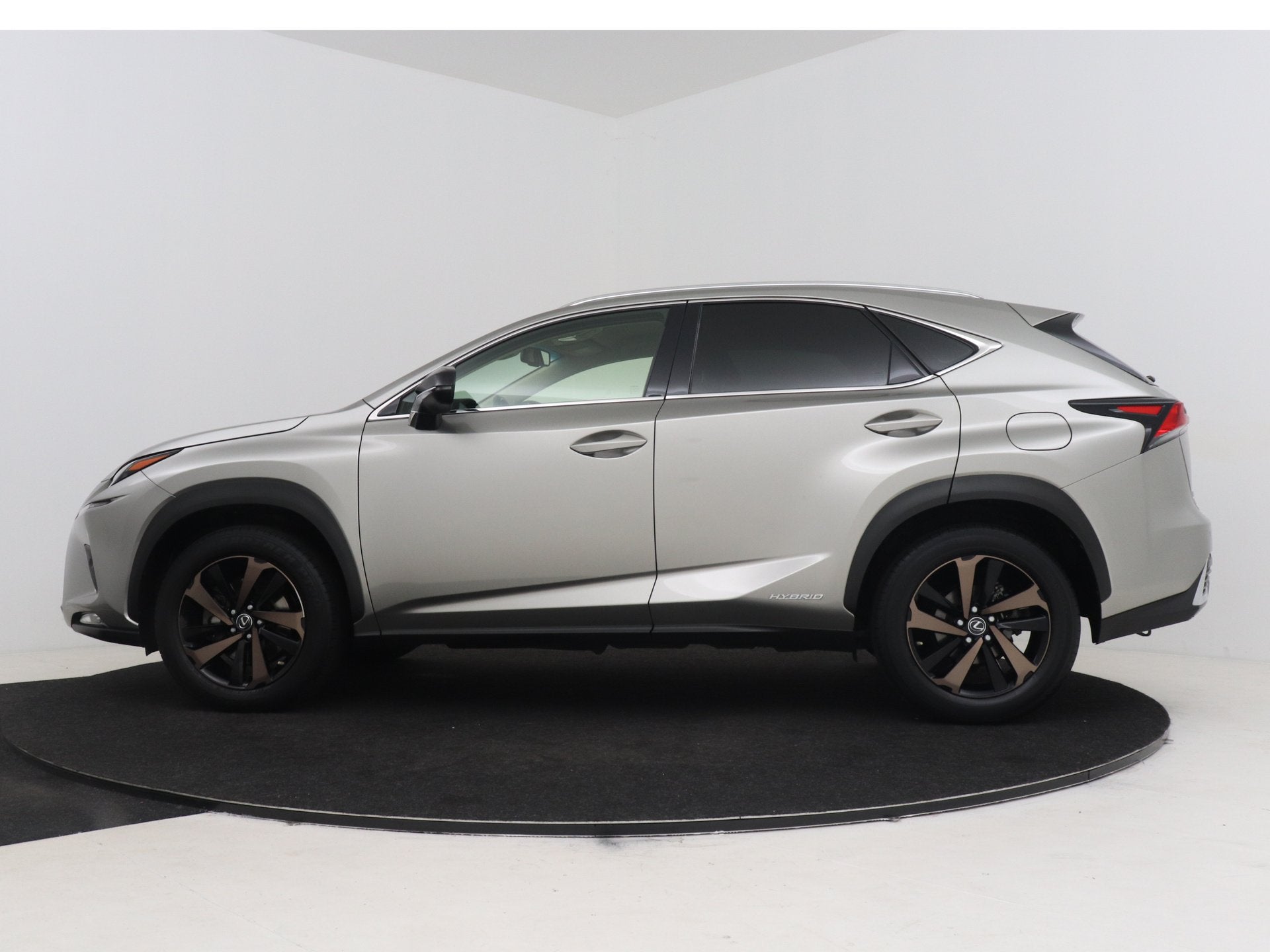 Lexus NX 300h AWD Luxury Line | Dealeronderhouden | Lederen, Auto's, Lexus, Automaat, Gebruikt, 1760 kg, Leder