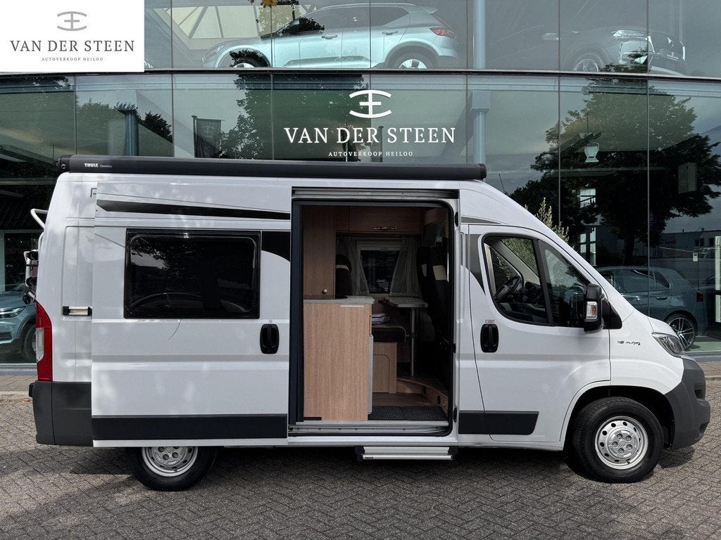Pössl Roadcar 540 Handgeschakeld | Dwars bed, Caravans en Kamperen, Campers, Pössl, Bedrijf, Luifel, 5 tot 6 meter