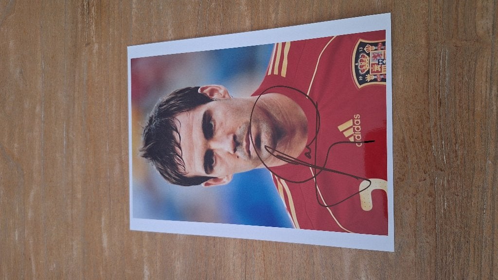 Foto 20x25 cm met handtekening; Fernando Navarro # Barcelona, Ophalen of Verzenden, Nieuw, Buitenlandse clubs, Overige typen