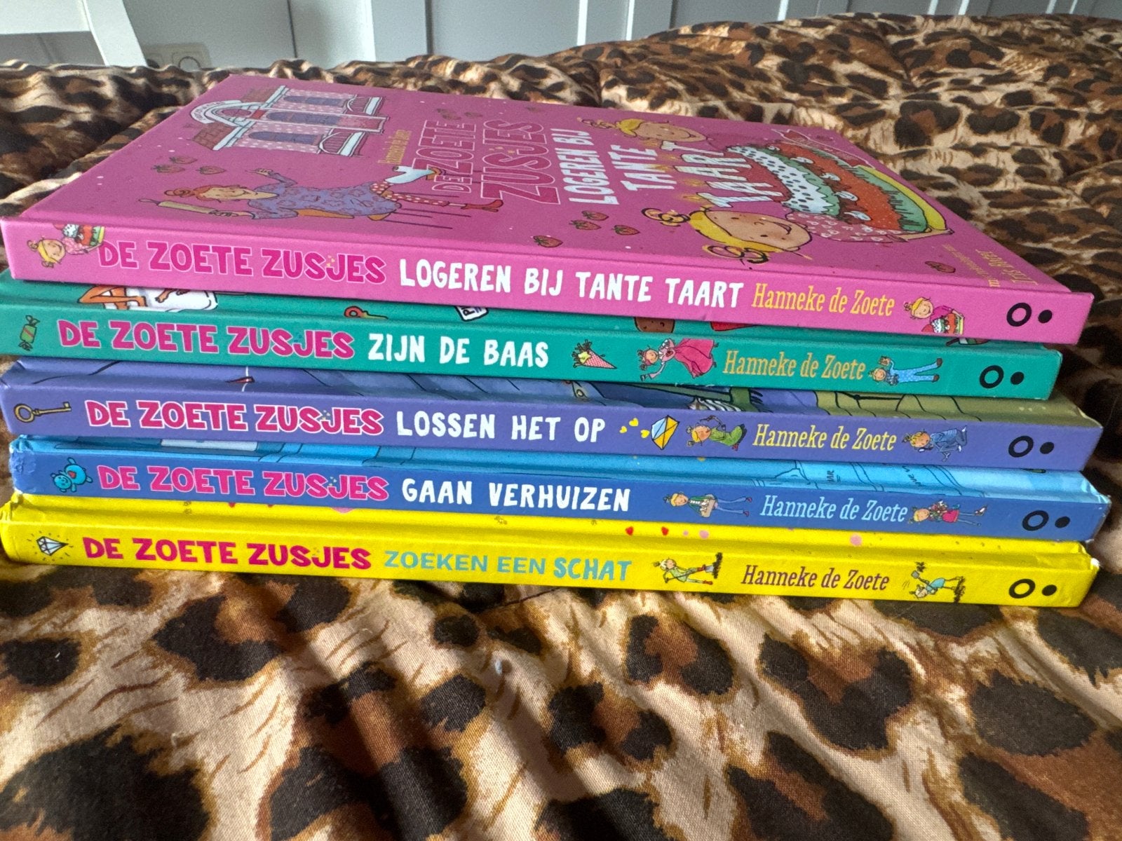 Hanneke de Zoete - De Zoete Zusjes logeren bij tante Taart, Ophalen, Fictie algemeen, Zo goed als nieuw, Hanneke de Zoete