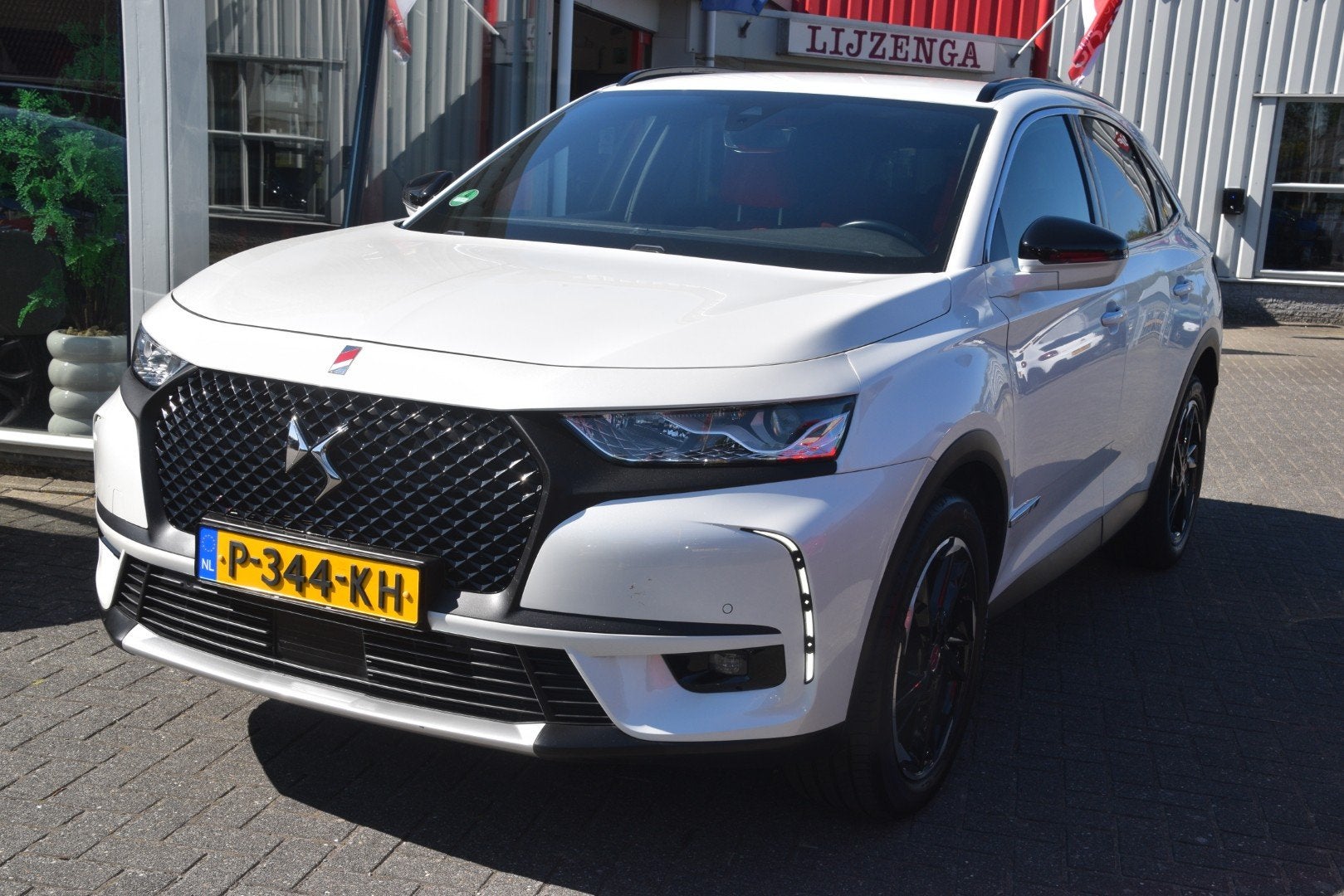DS 7 Crossback 1.2 PureTech Performance Line Carplay | Leer, Auto's, DS, Gebruikt, Euro 6, 1199 cc, Met garantie (alle)