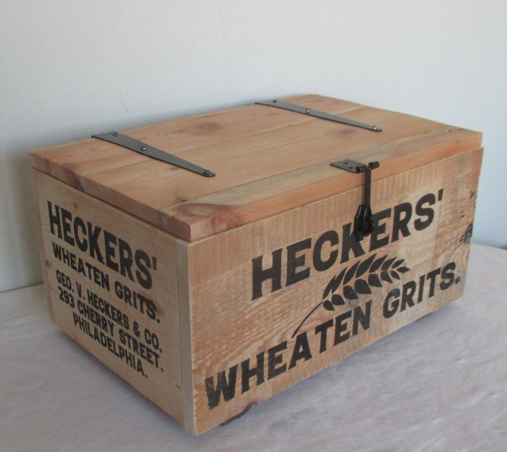 LARP. Houten Kist. 19e eeuw Replica Heckers’ Wheaten Grits., Ophalen of Verzenden, Zo goed als nieuw, Overige typen