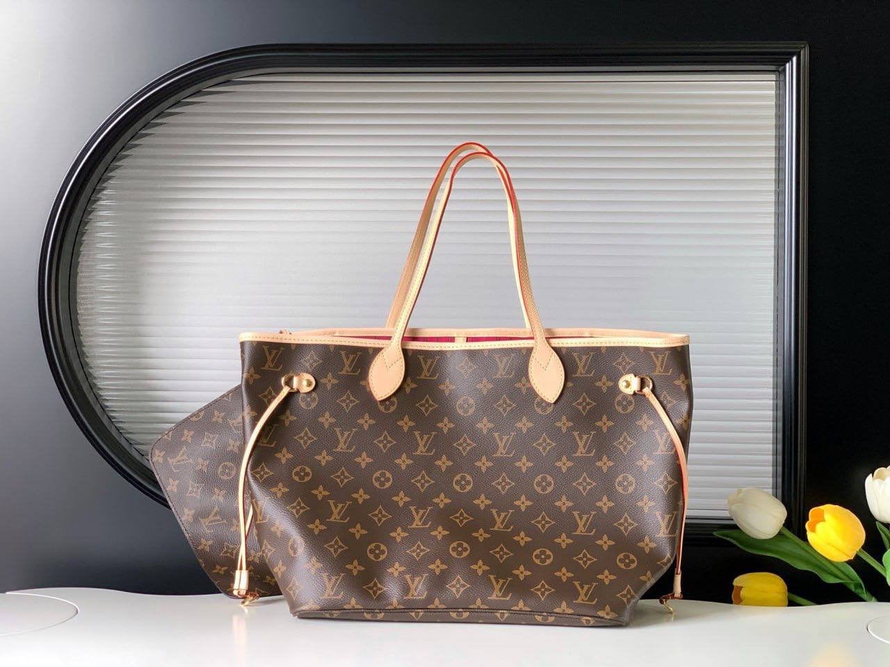 Louis Vuitton Neverfull MM handbag, Ophalen of Verzenden, Zo goed als nieuw, Bruin, Handtas