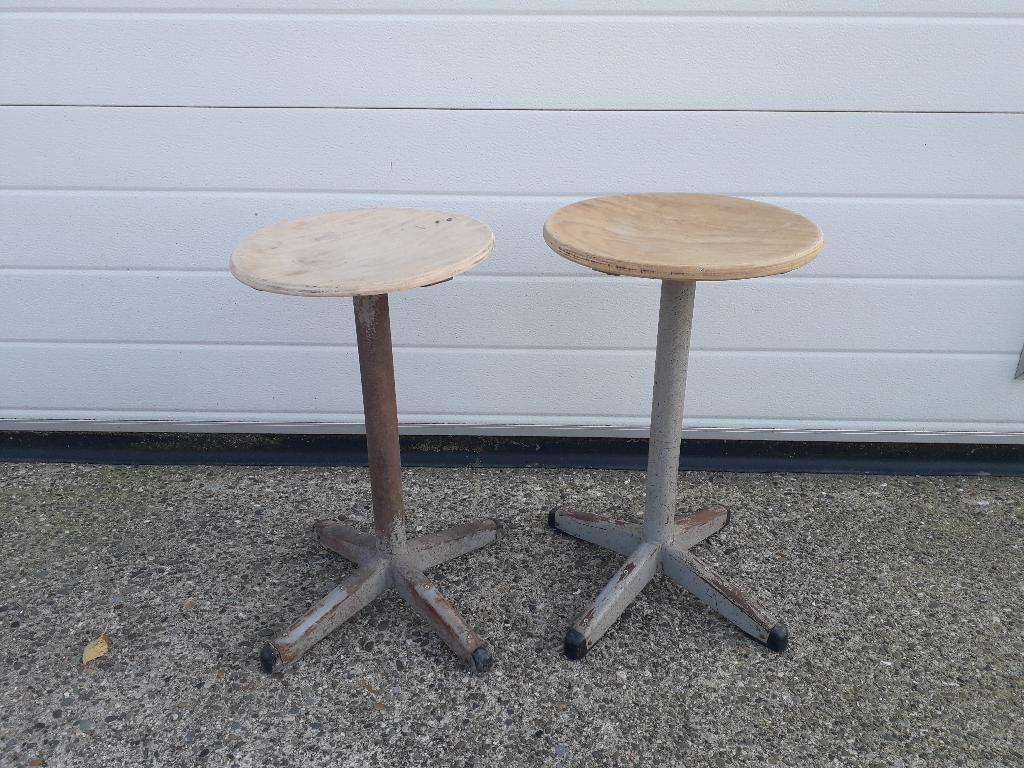 2 Brocante krukjes 50 en 49 cm hoog, Ophalen, Gebruikt, Hout