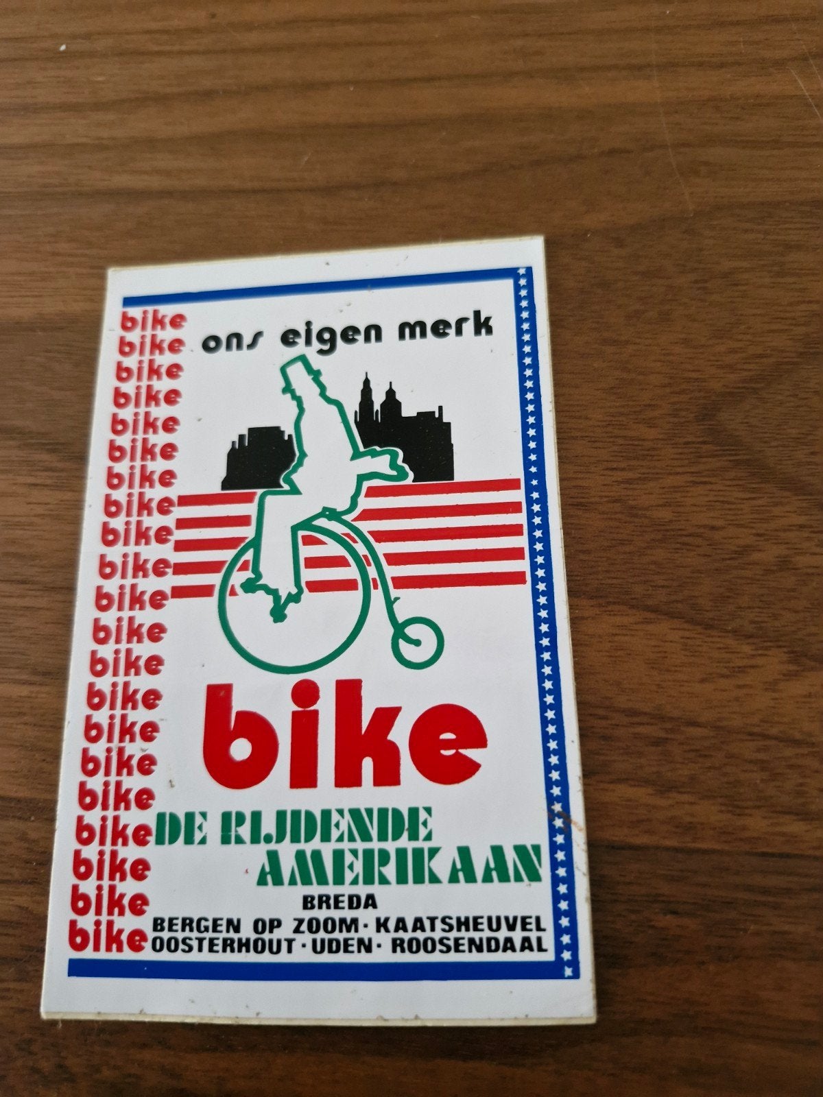 11973  'Bike ons eigen merk' sticker - De Rijdende Amerikaan, Verzamelen, Ophalen of Verzenden