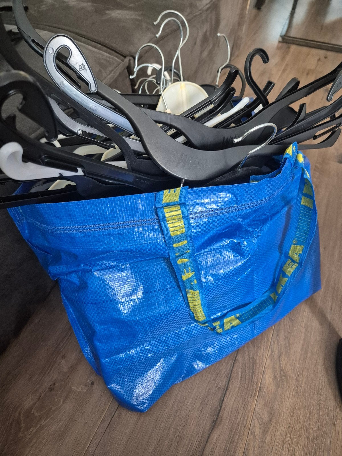 grote tas kledinghangers, Kleding | Dames, Ophalen of Verzenden, Zo goed als nieuw, Kunststof
