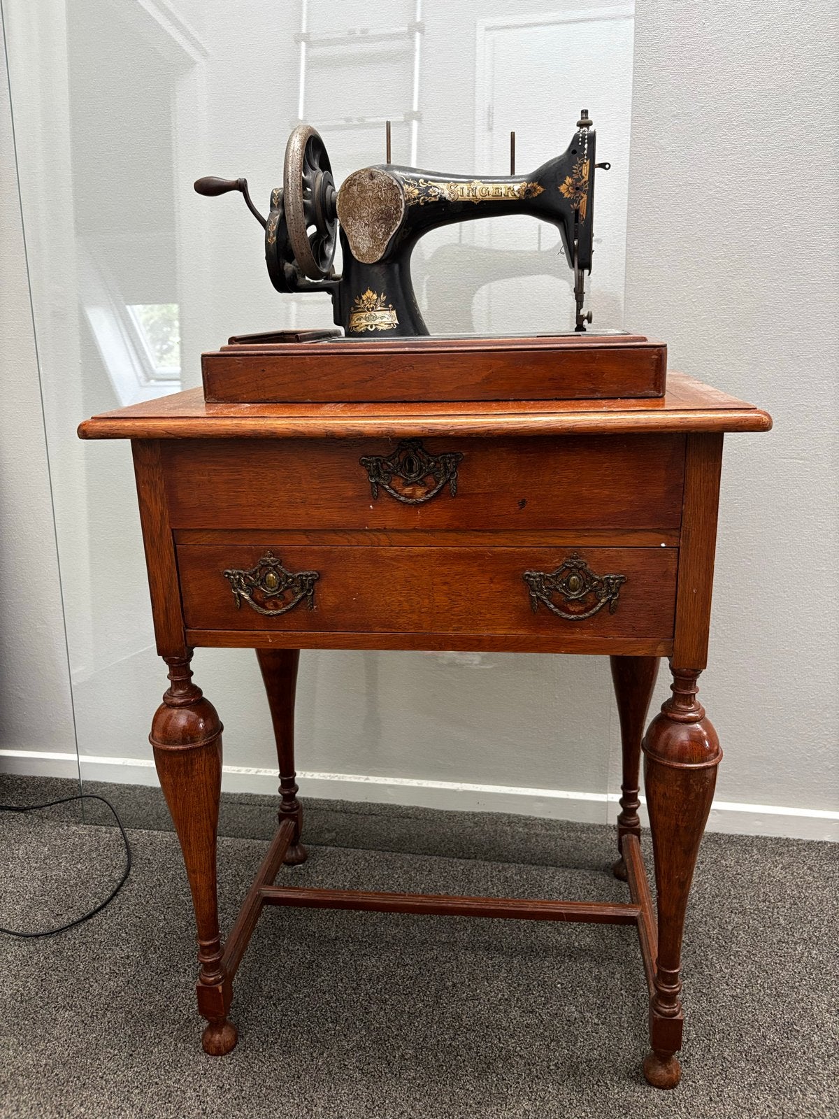 Vintage tafeltje met losse Singer naaimachine, Antiek en Kunst, Curiosa en Brocante, Ophalen of Verzenden