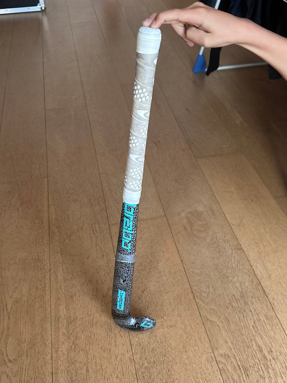 Hockeystick kind 27 inch, Sport en Fitness, Ophalen, Gebruikt, Stick