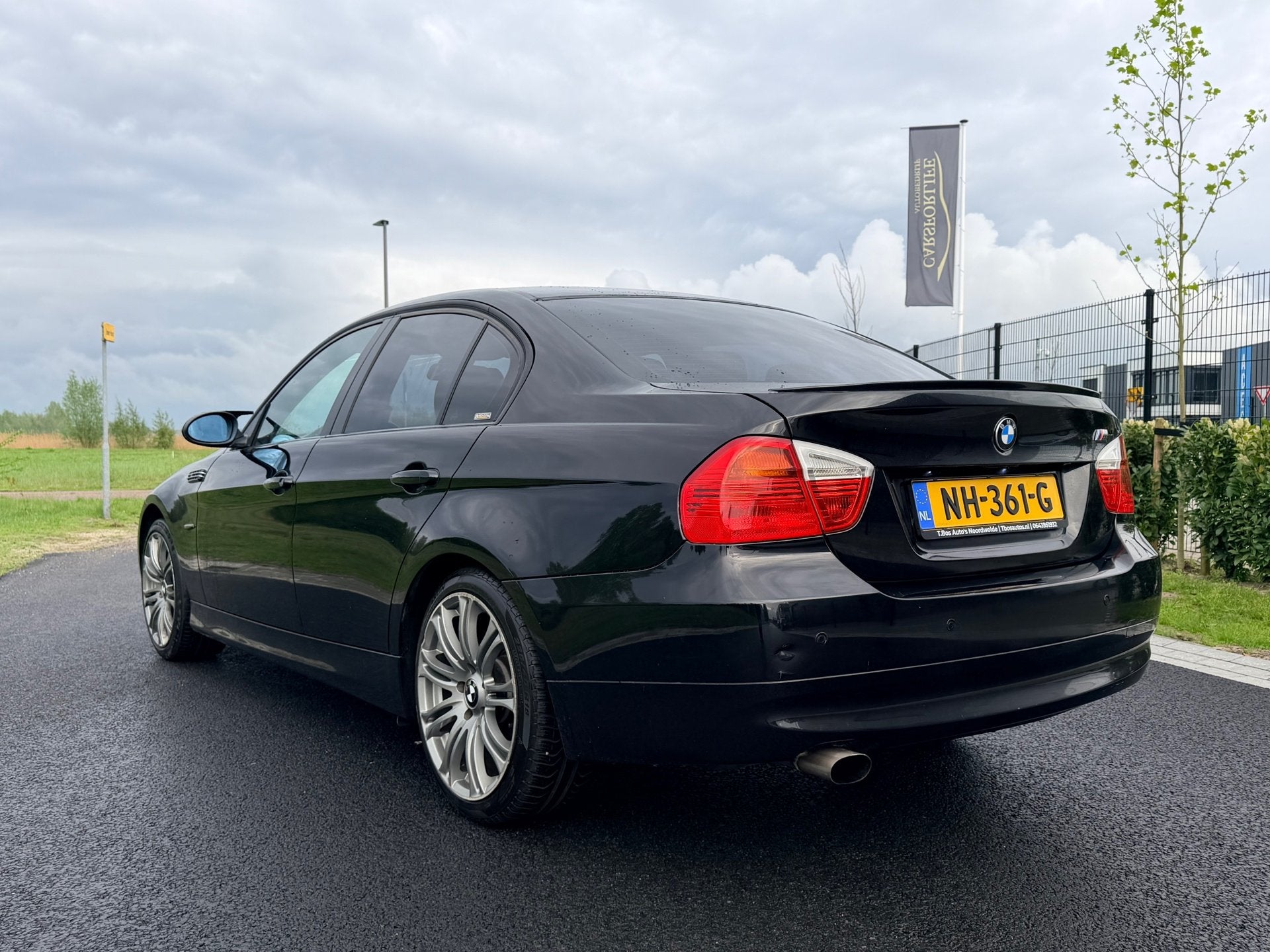 BMW 3-serie 320i Dynamic Executive Automaat, Zwart, 4 cilinders, 150 pk, Zwart